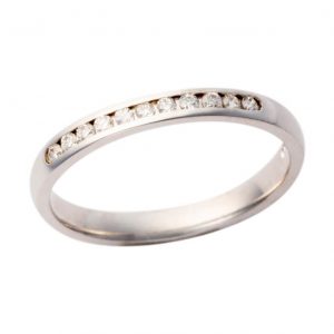 18ct White Gold Channel Set Band 200 W